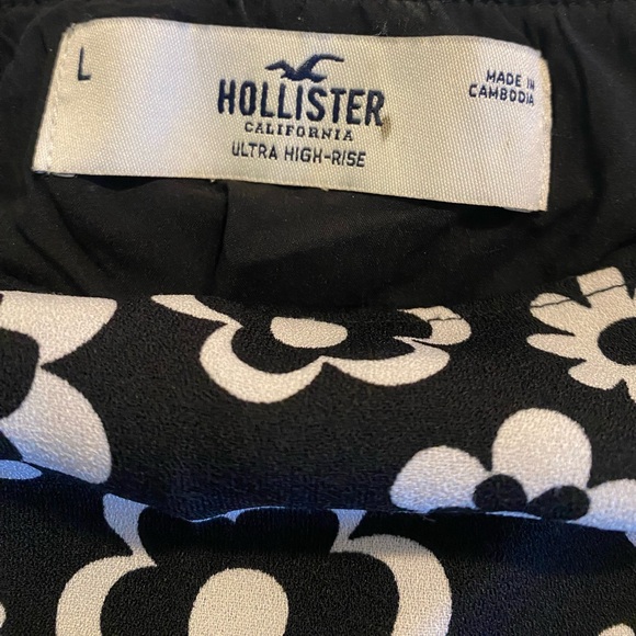 Hollister black and white ultra high-rise retro floral daisy pattern miniskirt L - Picture 7 of 9